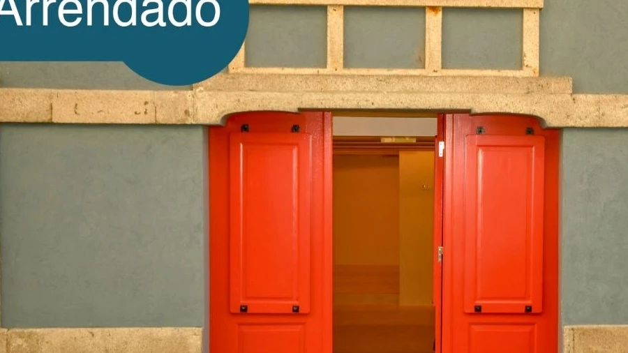 Loja para Arrendamento em Lordelo do Ouro e Massarelos