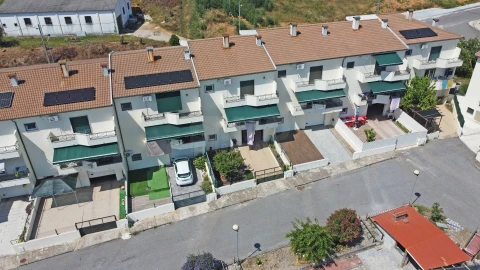 Moradia T3 para Venda em Tortosendo