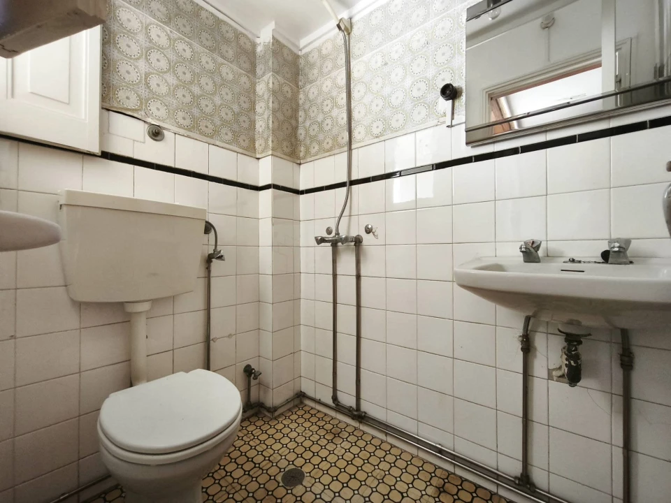 Apartamento T4 para Venda em Santo Antonio dos Olivais Foto 11