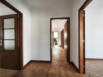 Apartamento T4 para Venda em Santo Antonio dos Olivais