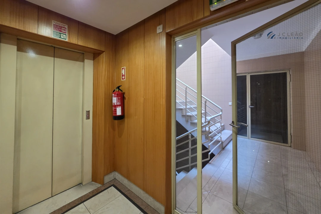 Apartamento T2 para Venda em Valongo Foto 9