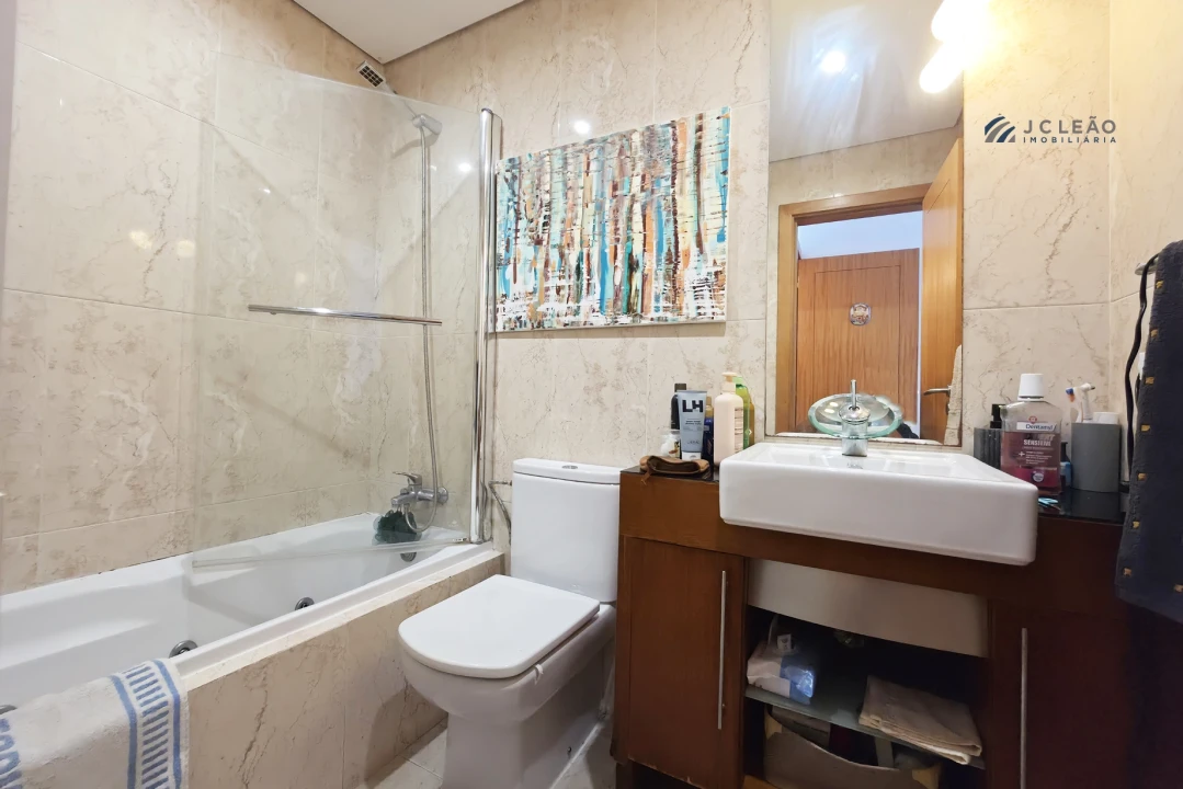 Apartamento T2 para Venda em Valongo Foto 30