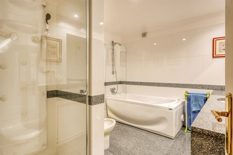Apartamento T3 para Venda em Alcabideche Foto 19