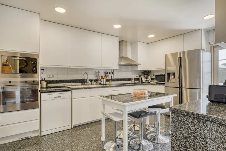 Apartamento T3 para Venda em Alcabideche Foto 17