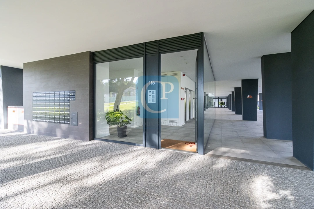Apartamento T1 para Arrendamento em Paranhos Foto 28