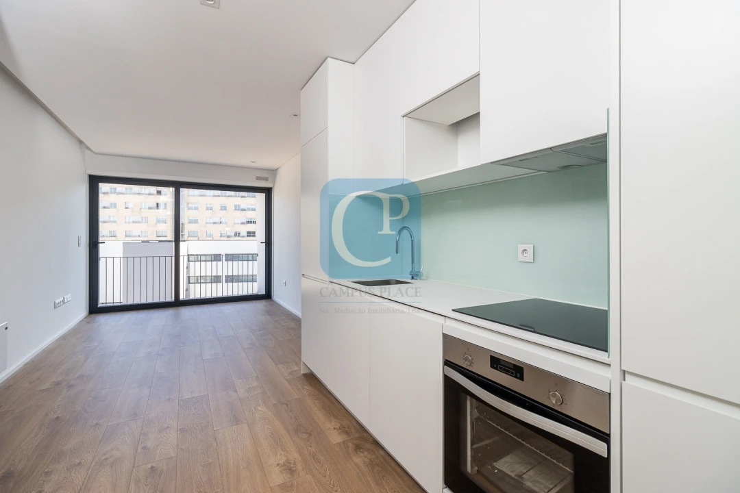 Apartamento T1 para Arrendamento em Paranhos Foto 6