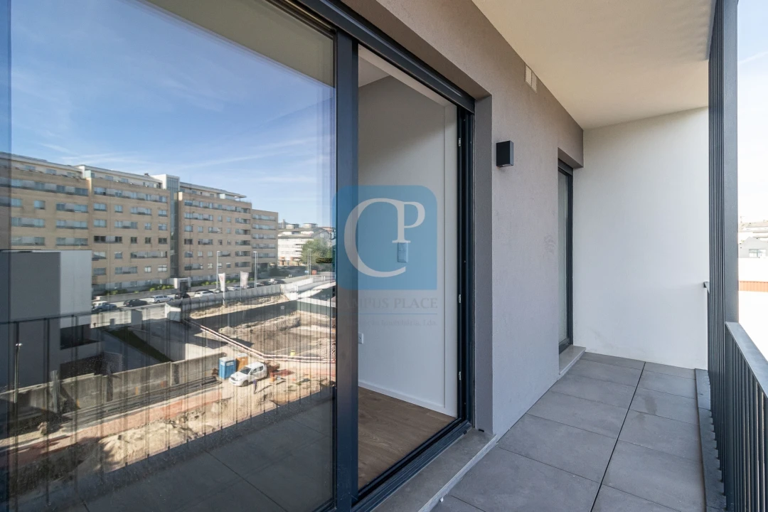 Apartamento T1 para Arrendamento em Paranhos Foto 19