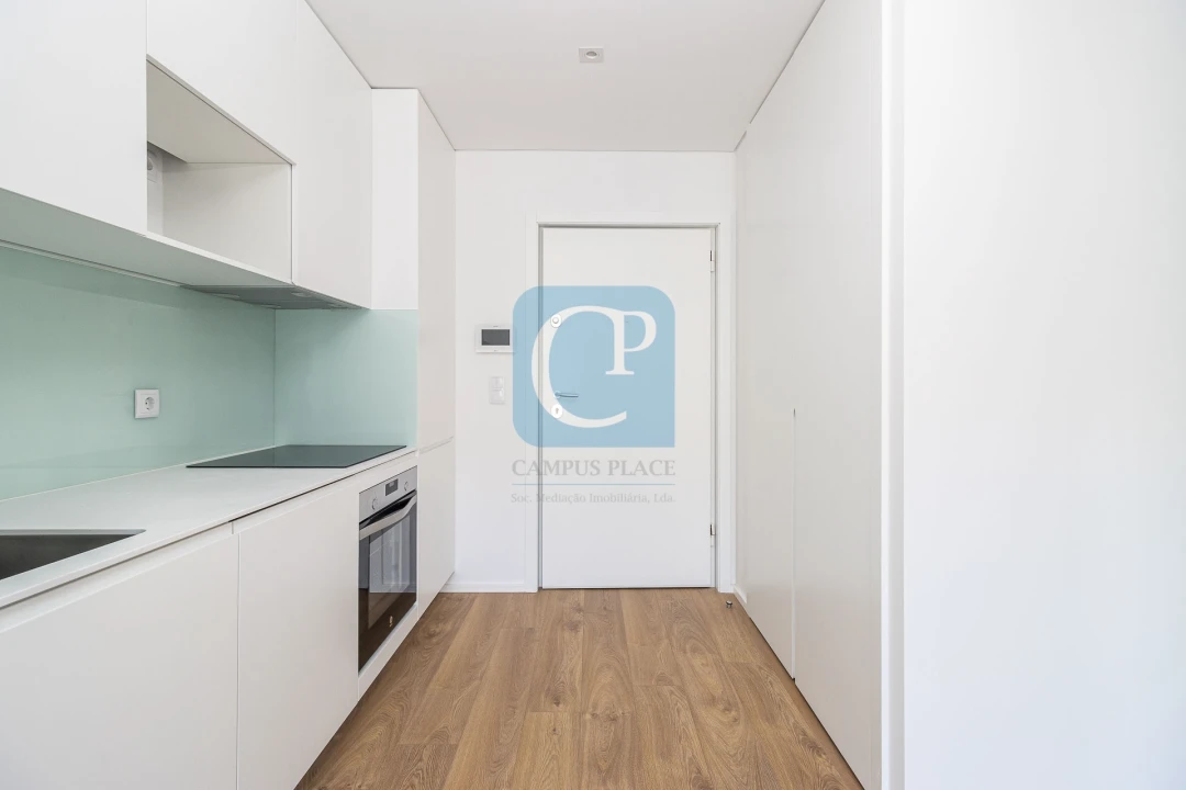 Apartamento T1 para Arrendamento em Paranhos Foto 3