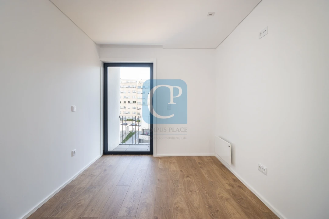 Apartamento T1 para Arrendamento em Paranhos Foto 11