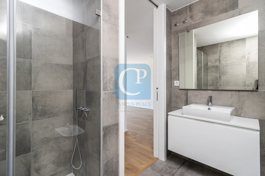 Apartamento T1 para Arrendamento em Paranhos Foto 14