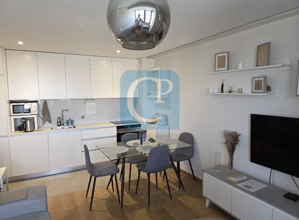Apartamento T2 para Arrendamento em Paranhos Foto 1