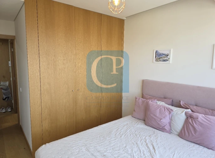 Apartamento T2 para Arrendamento em Paranhos Foto 7