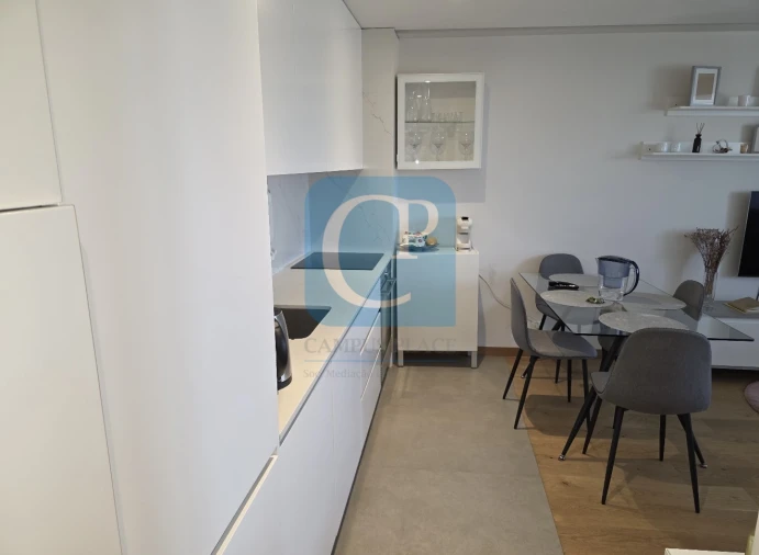 Apartamento T2 para Arrendamento em Paranhos Foto 2