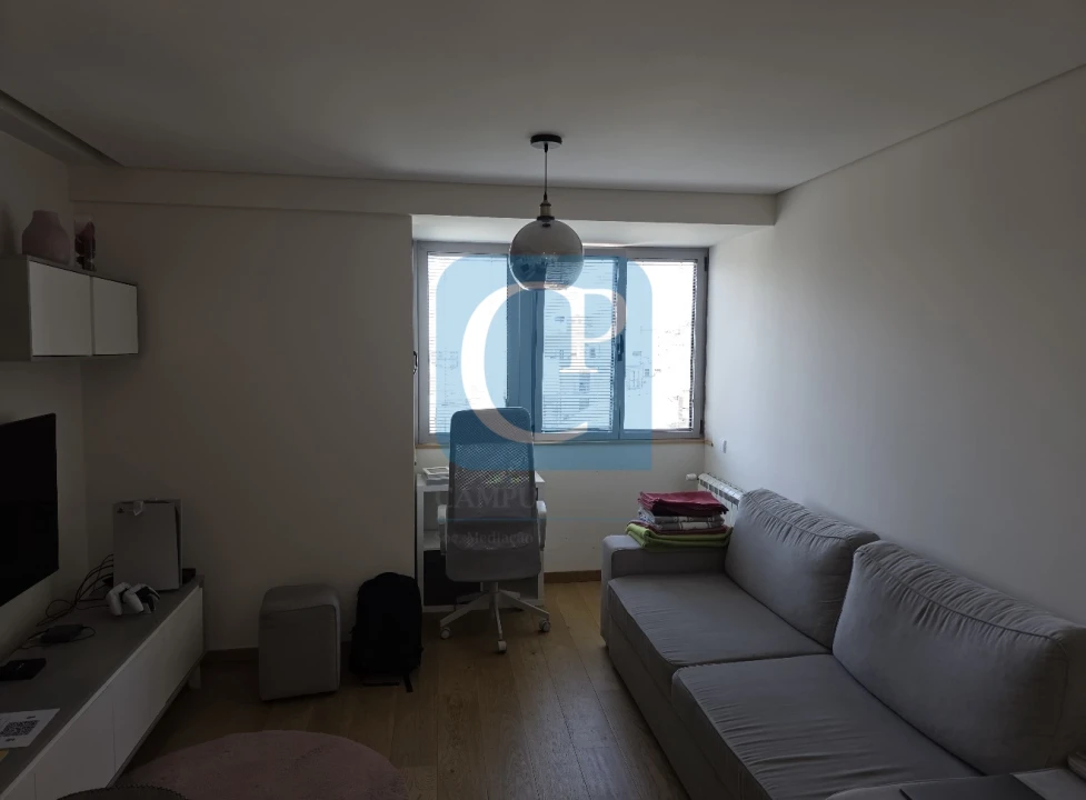 Apartamento T2 para Arrendamento em Paranhos Foto 5