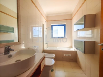 Apartamento T1 para Arrendamento em Alcabideche