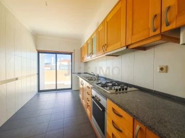 Apartamento T1 para Arrendamento em Alcabideche