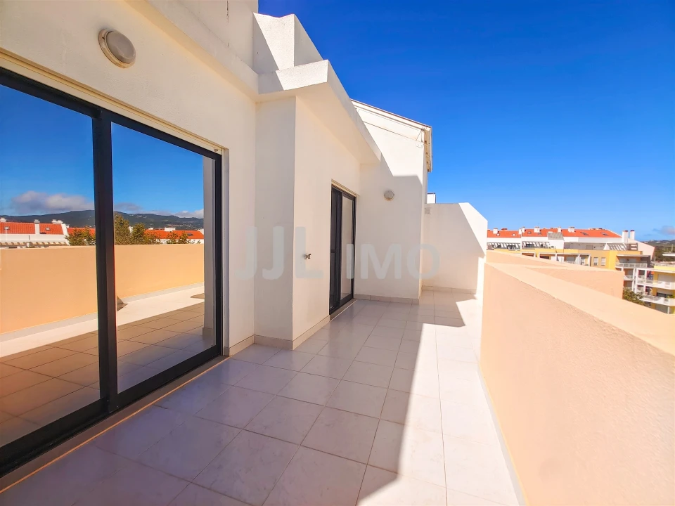 Apartamento T1 para Arrendamento em Alcabideche Foto 7