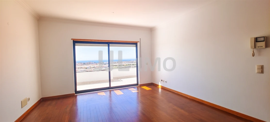 Apartamento T1 para Arrendamento em Alcabideche Foto 2