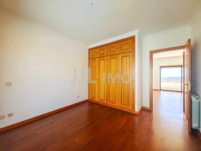 Apartamento T1 para Arrendamento em Alcabideche Foto 9