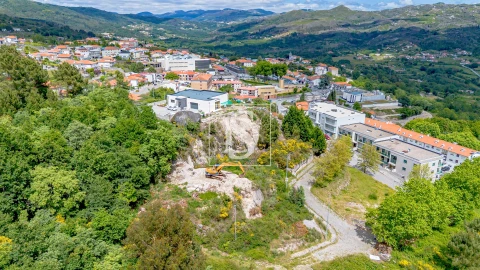 Terreno para Venda em Campelo e Ovil