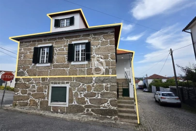 Moradia T3 para Venda em Santa Comba Dão e Couto do Mosteiro