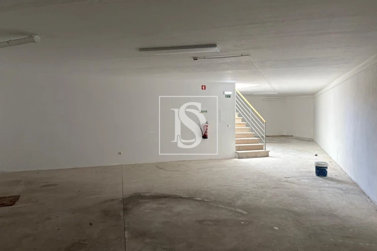 Loja para Arrendamento em Tondela e Nandufe Foto 9