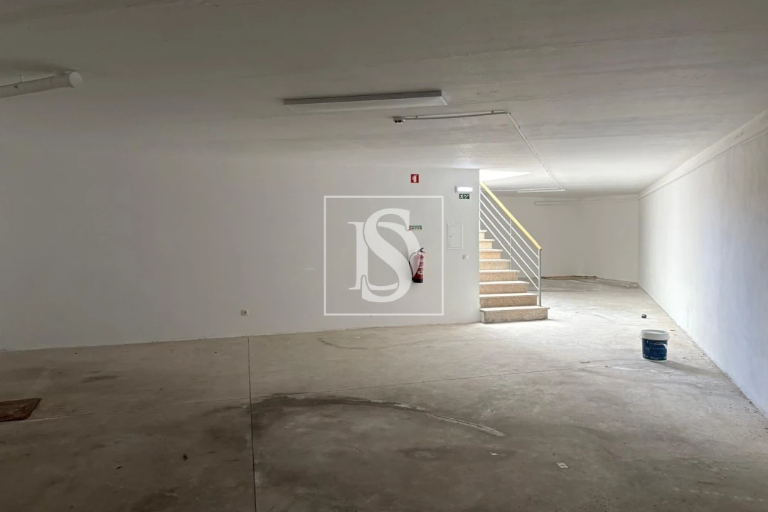Loja para Arrendamento em Tondela e Nandufe Foto 9