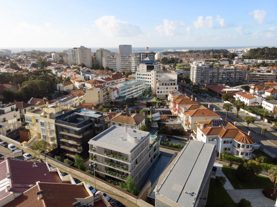 Apartamento T4 para Venda em Lordelo do Ouro e Massarelos Foto 2