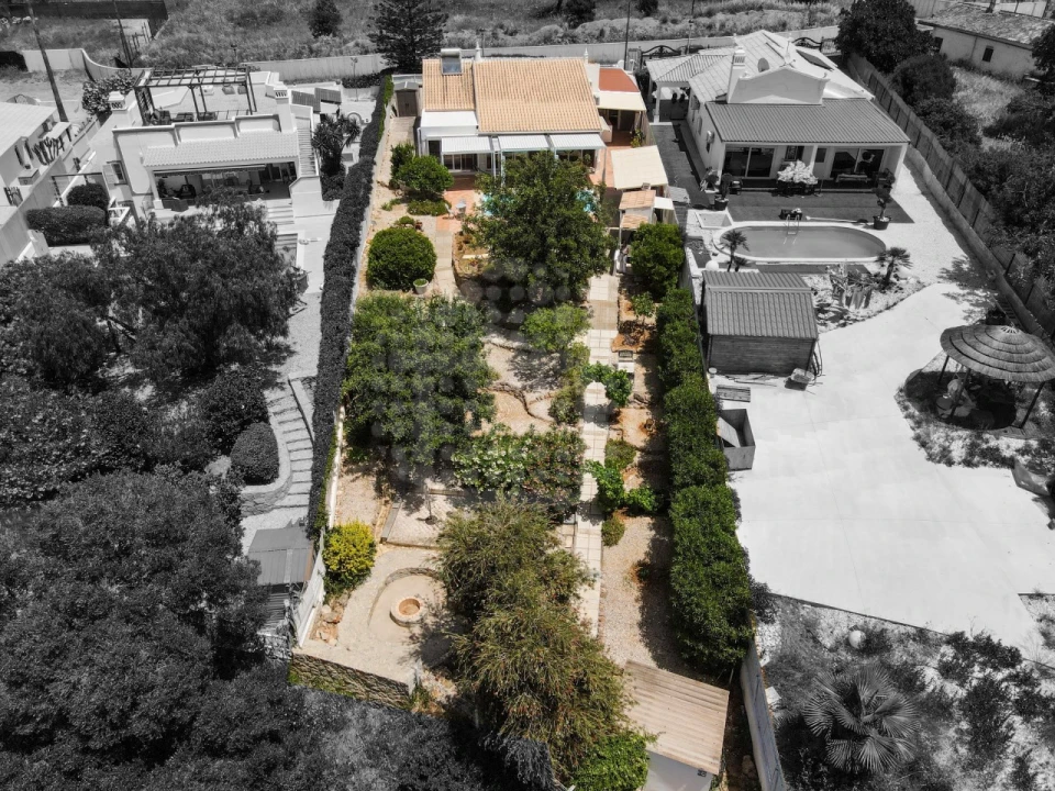 Moradia T2 para Venda em Albufeira e Olhos de Água Foto 2