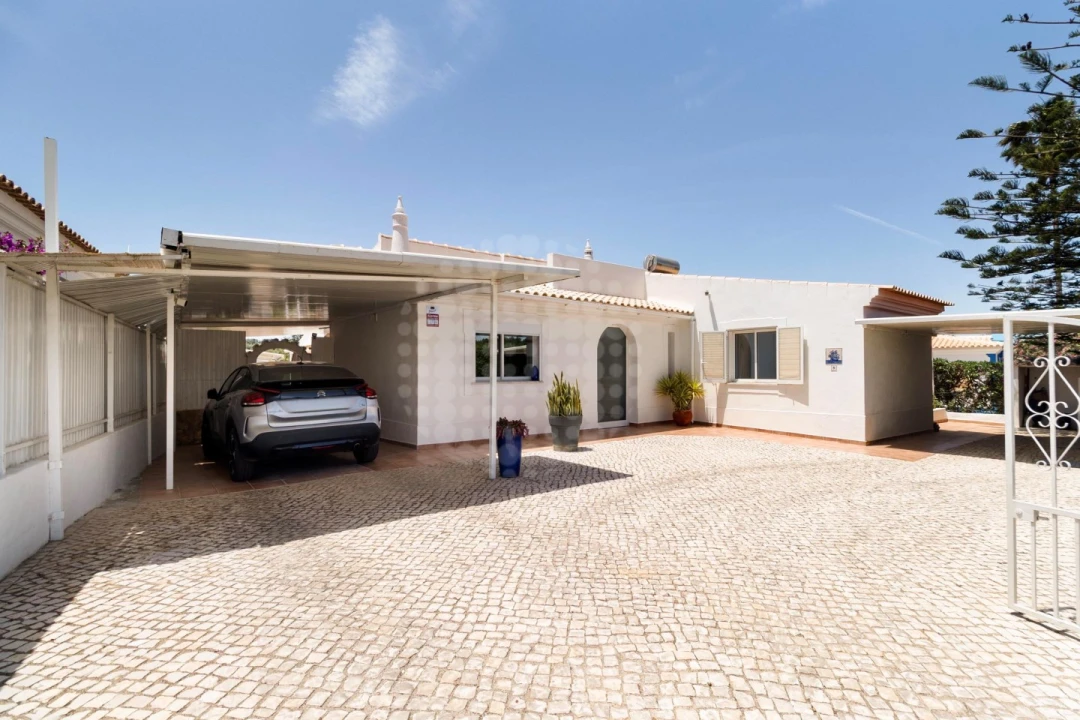 Moradia T2 para Venda em Albufeira e Olhos de Água Foto 28