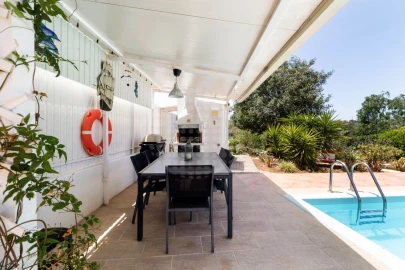 Moradia T2 para Venda em Albufeira e Olhos de Água