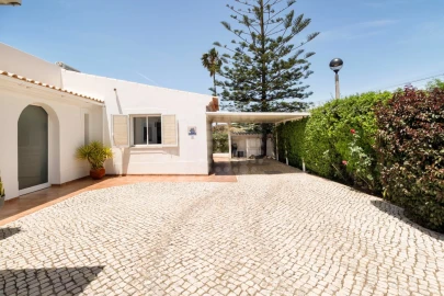 Moradia T2 para Venda em Albufeira e Olhos de Água