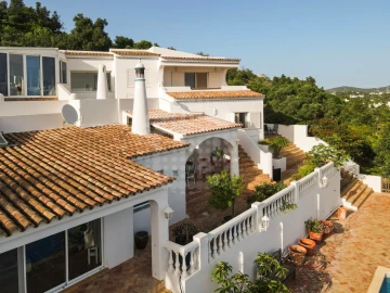 Moradia T3 para Venda em Santa Barbara de Nexe