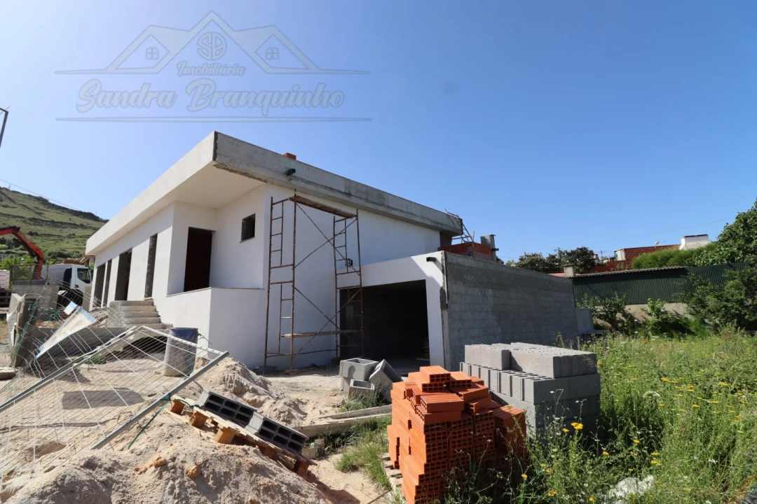 Moradia T3 para Venda em Maxial e Monte Redondo Foto 13