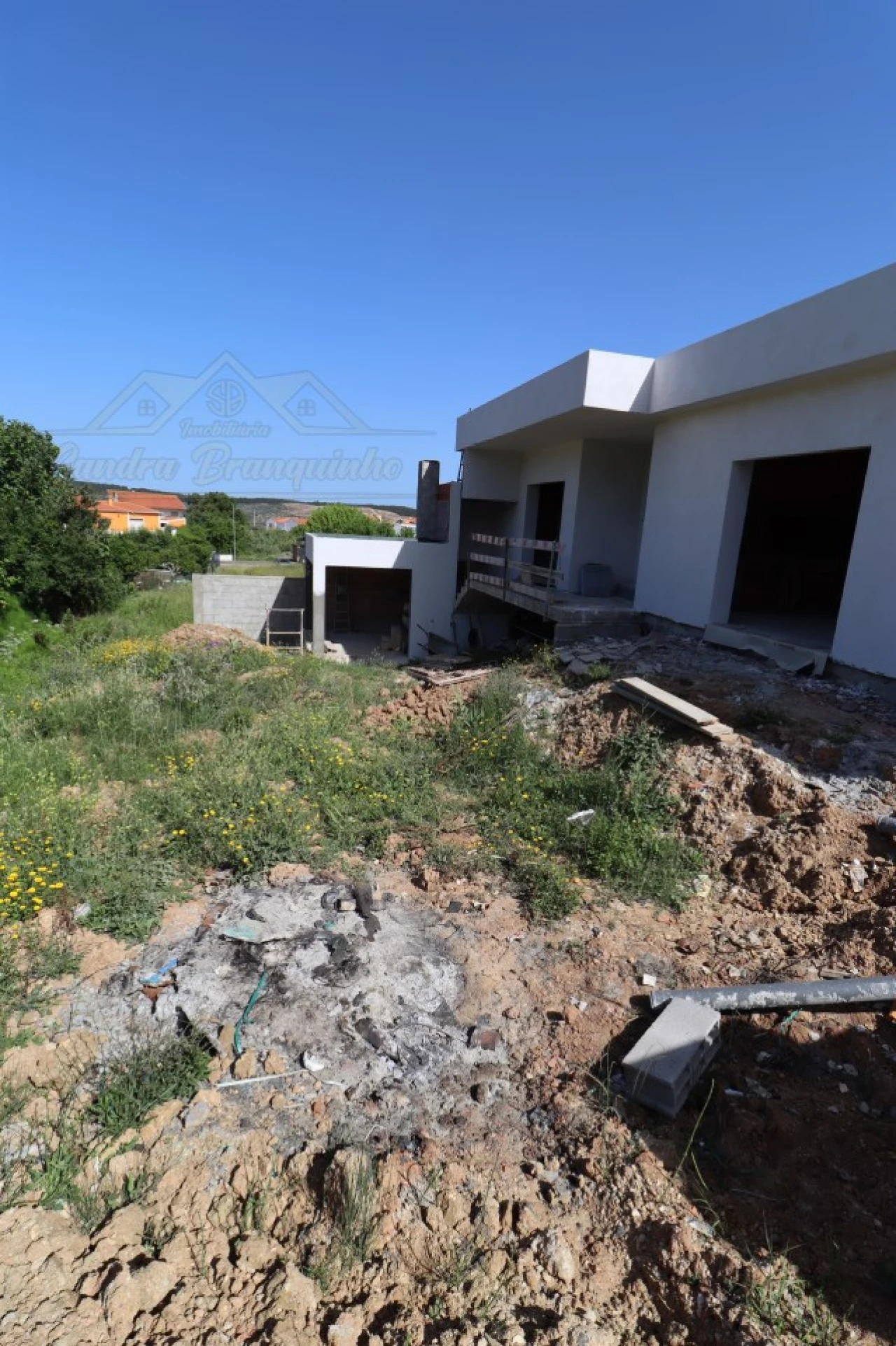 Moradia T3 para Venda em Maxial e Monte Redondo Foto 50