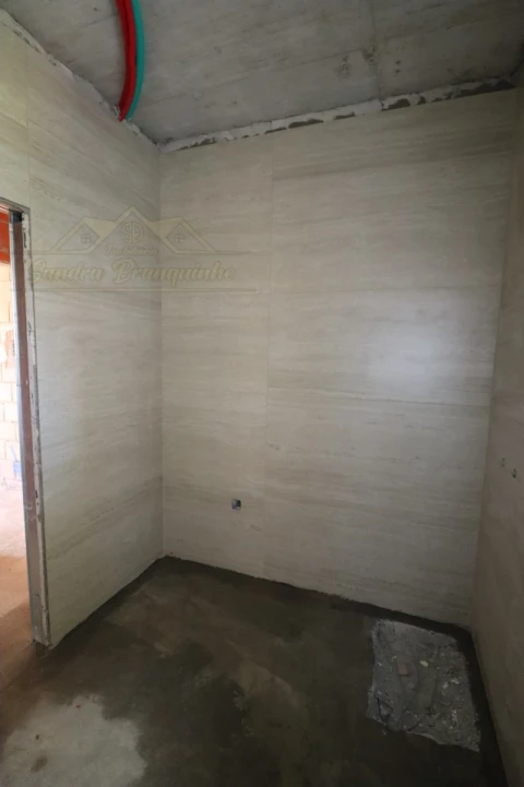 Moradia T3 para Venda em Maxial e Monte Redondo