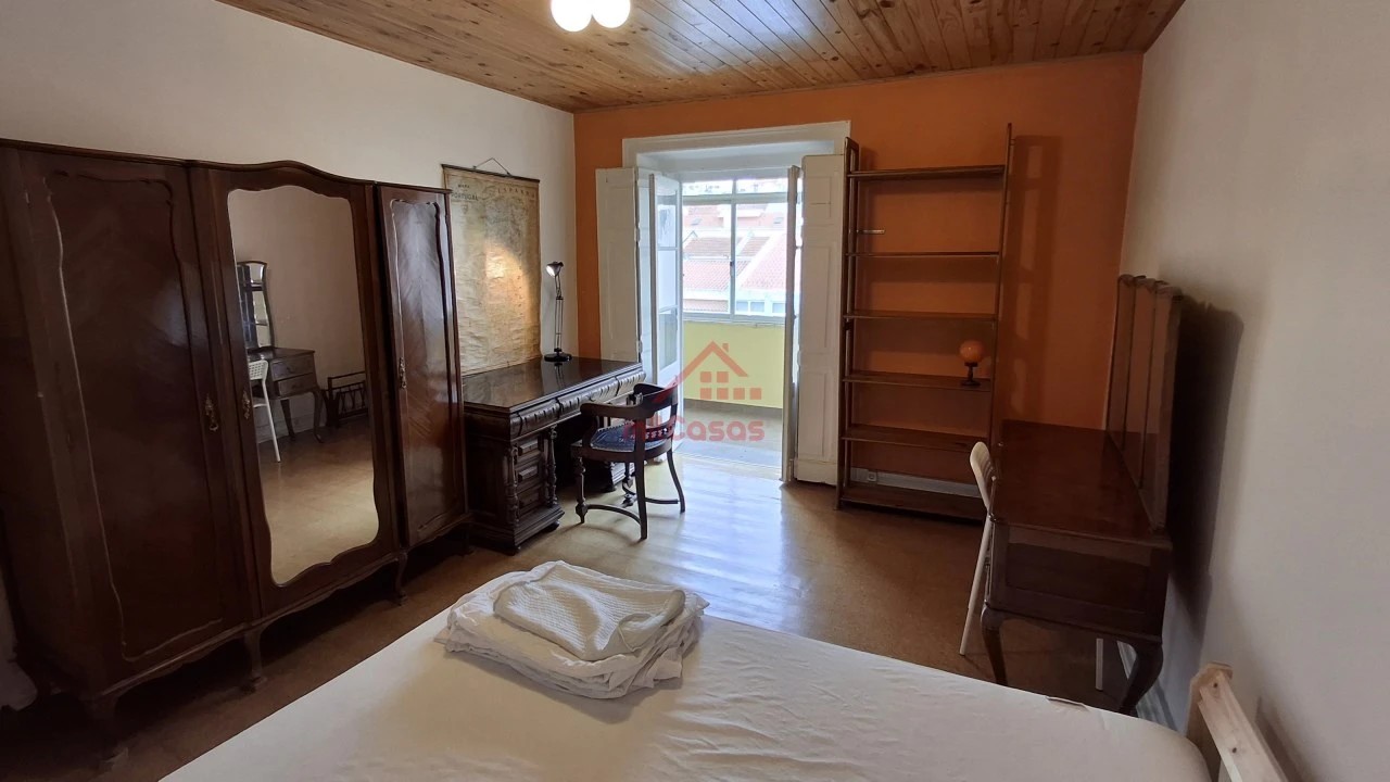 Apartamento T4 para Venda em Areeiro Foto 9