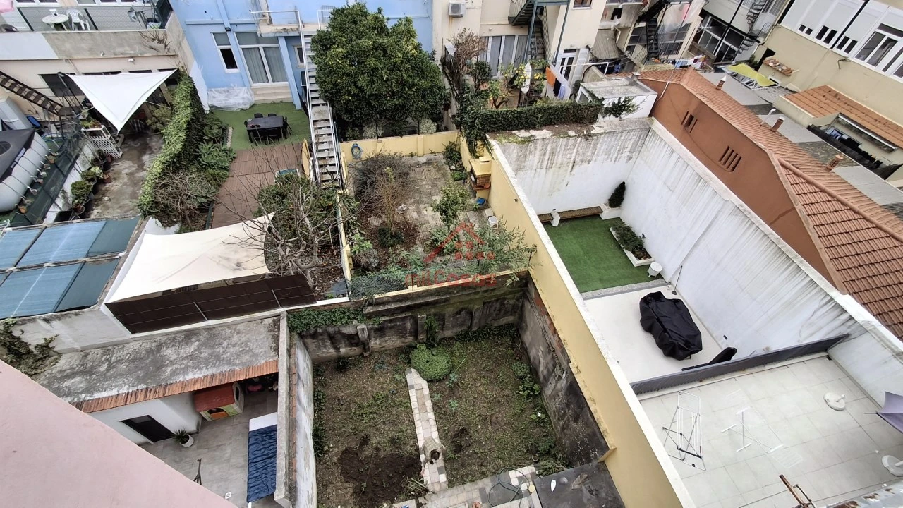 Apartamento T4 para Venda em Areeiro Foto 19