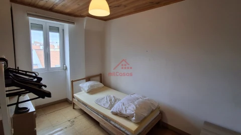 Apartamento T4 para Venda em Areeiro