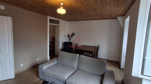 Apartamento T4 para Venda em Areeiro