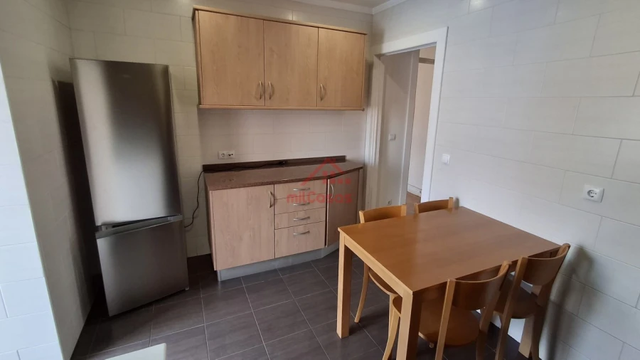 Apartamento T4 para Venda em Areeiro Foto 7