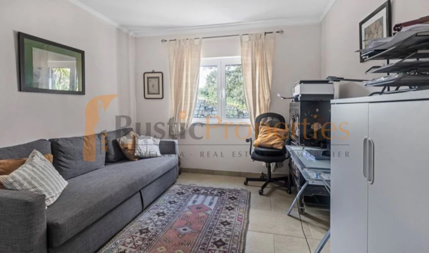 Moradia T4 para Venda em Santa Barbara de Nexe Foto 15