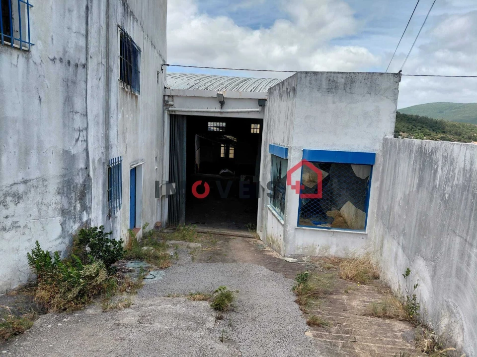 Armazém para Venda em Alcanena e Vila Moreira Foto 9