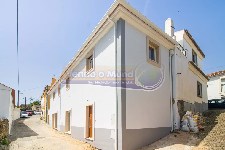 Moradia T2 para Venda em Castanheira do Ribatejo e Cachoeiras Foto 4