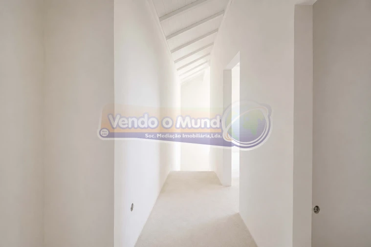 Moradia T2 para Venda em Castanheira do Ribatejo e Cachoeiras Foto 9