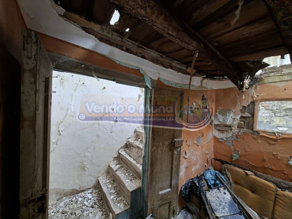 Moradia T0 para Venda em Salvaterra de Magos e Foros de Salvaterra Foto 2