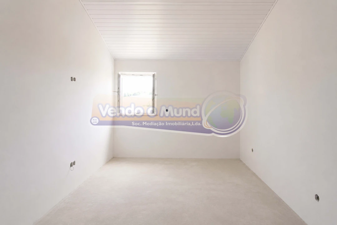 Moradia T3 para Venda em Castanheira do Ribatejo e Cachoeiras Foto 9