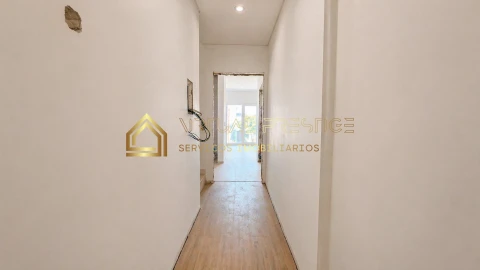 Moradia T4 para Venda em Fernao Ferro