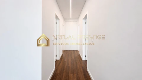 Moradia T4 para Venda em Fernao Ferro