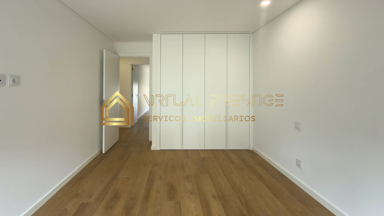 Apartamento T2 para Venda em Costa da Caparica Foto 12